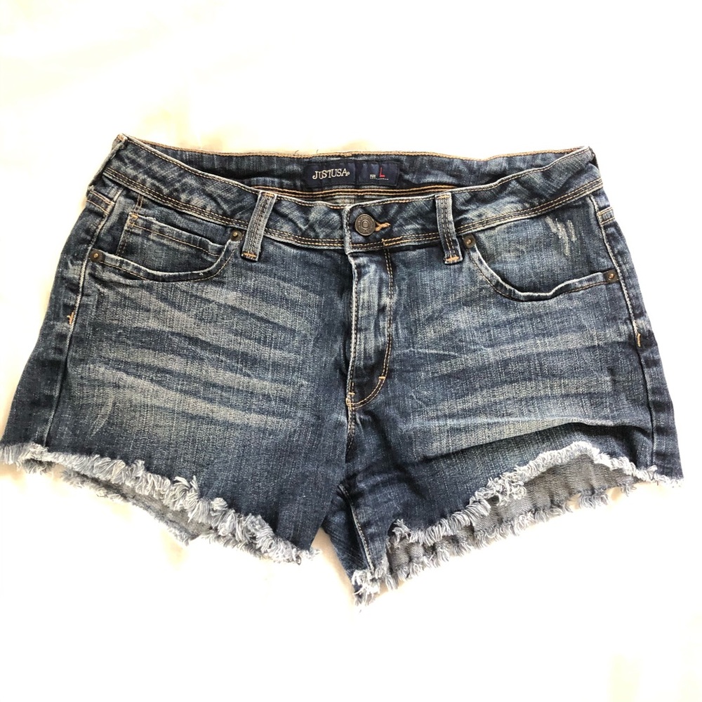 🤍 Dark Cut-Off Jean Shorts 🤍